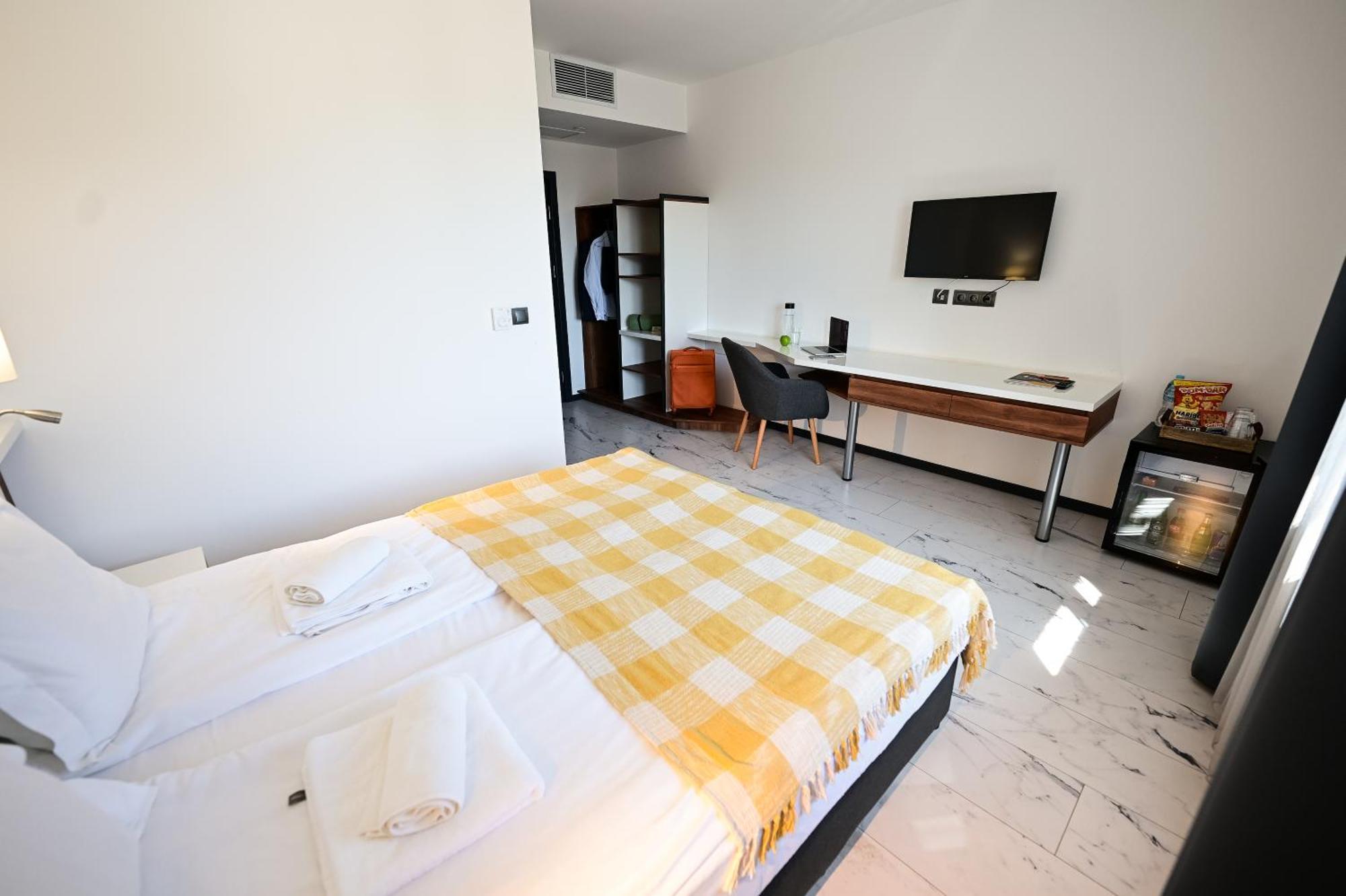 Rubo Hotel Σούμεν Εξωτερικό φωτογραφία